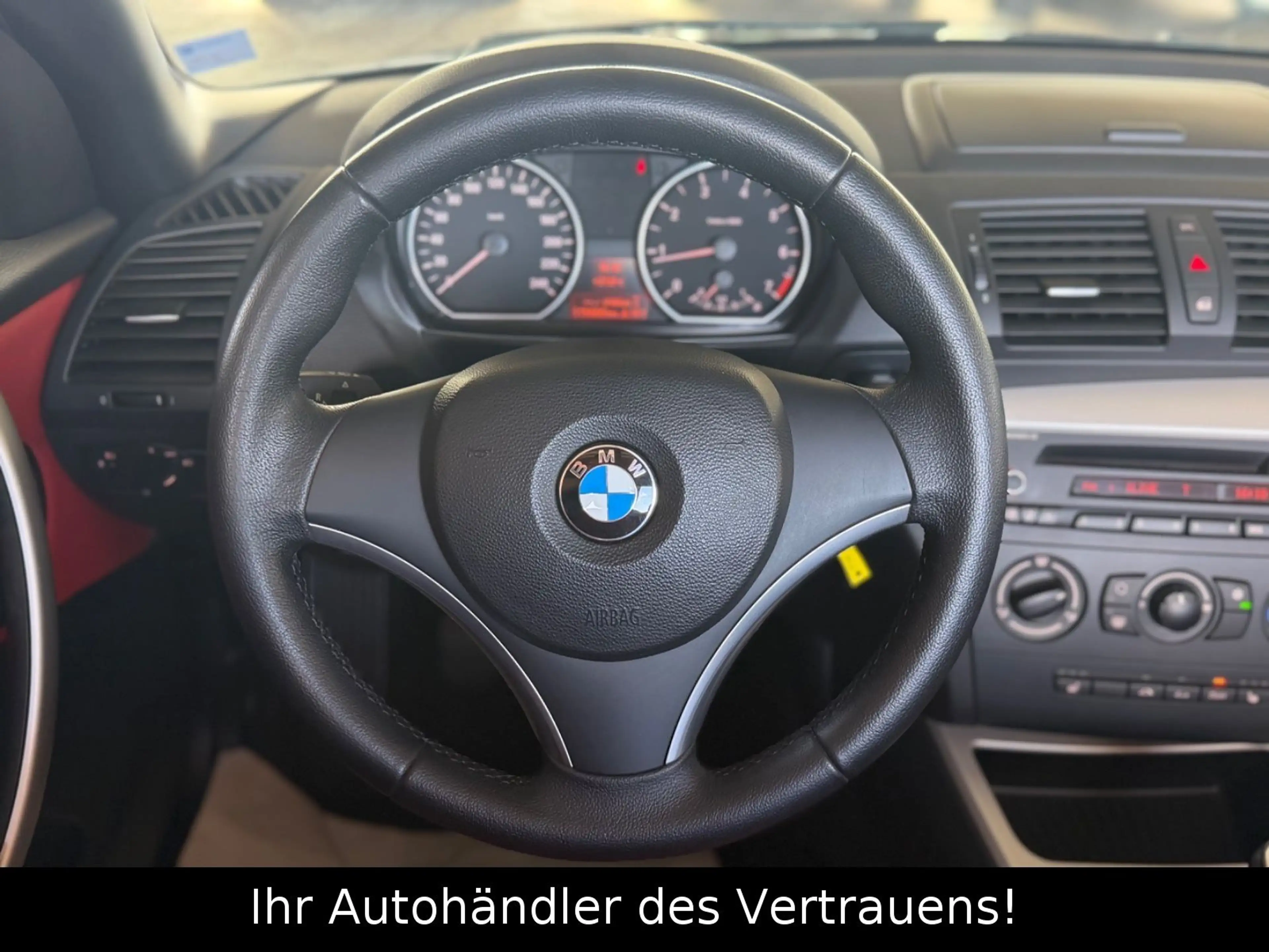 BMW 118 i Cabrio Leder/PDC/Scheckeftgepflegt!/1.Hand — photo 13