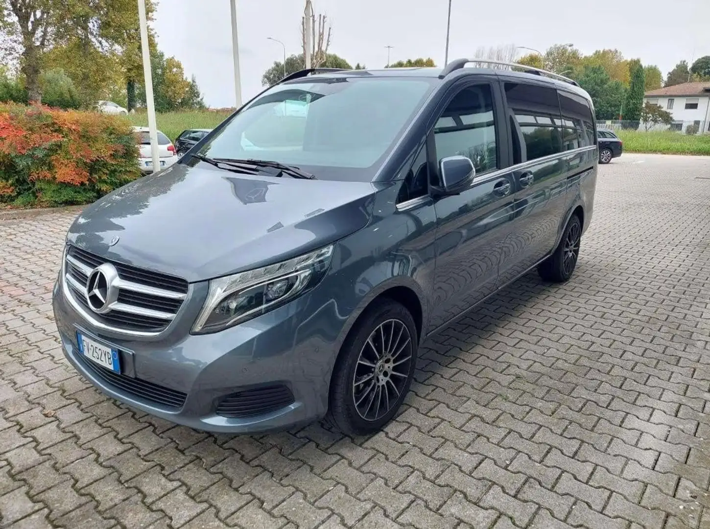 Mercedes-Benz V Classe V - W447 2014 250 d (cdi bt) Sport L auto Šedá - 1