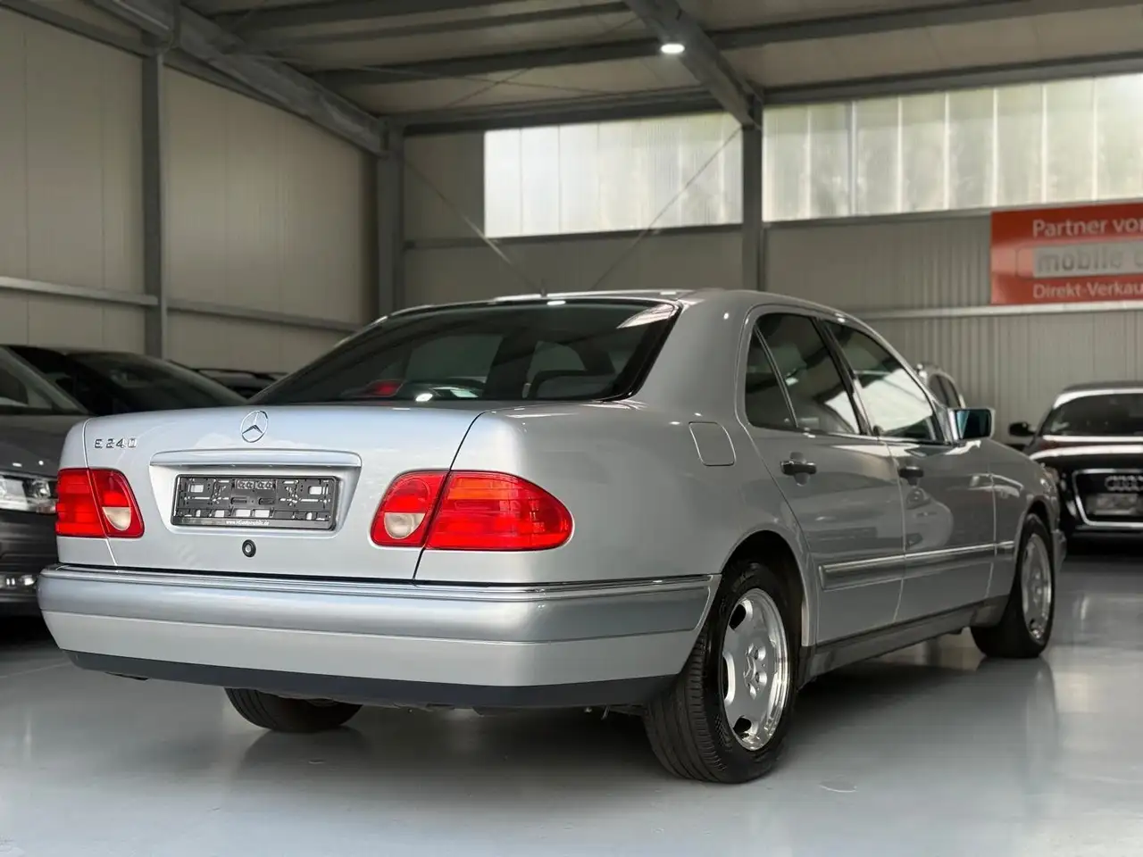 Mercedes-Benz E 240 2Hand Top Zustand Tempomat Sitzheizung, foto 6