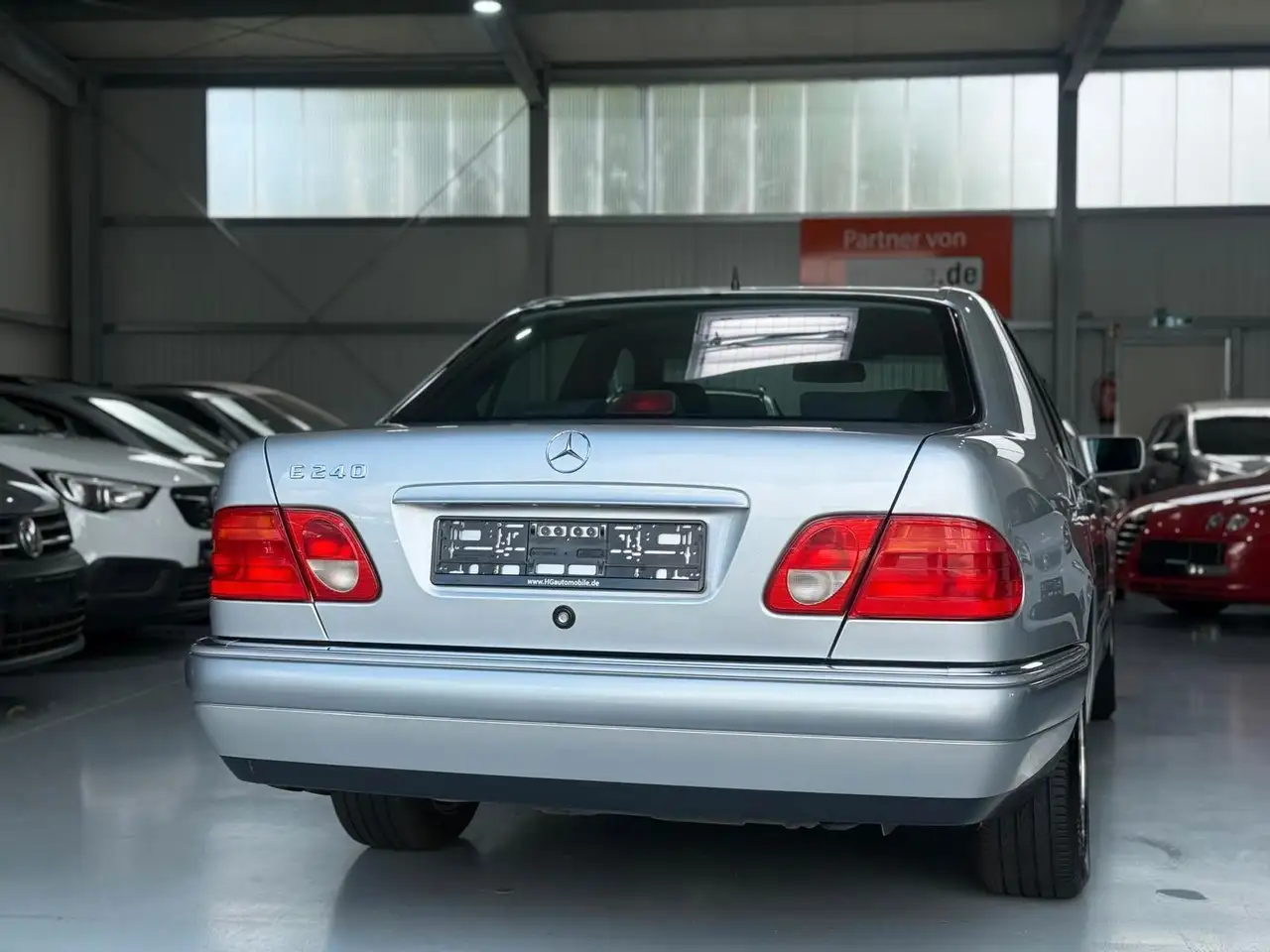 Mercedes-Benz E 240 2Hand Top Zustand Tempomat Sitzheizung, foto 5