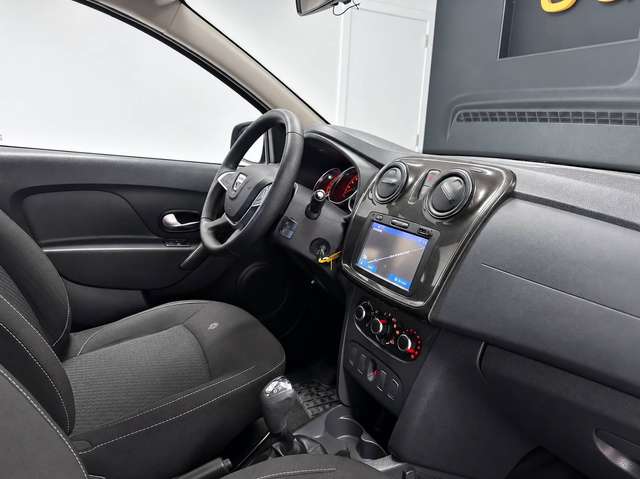 Dacia Sandero — photo 15