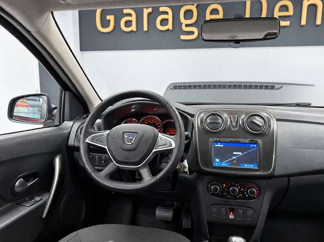 Dacia Sandero — photo 10
