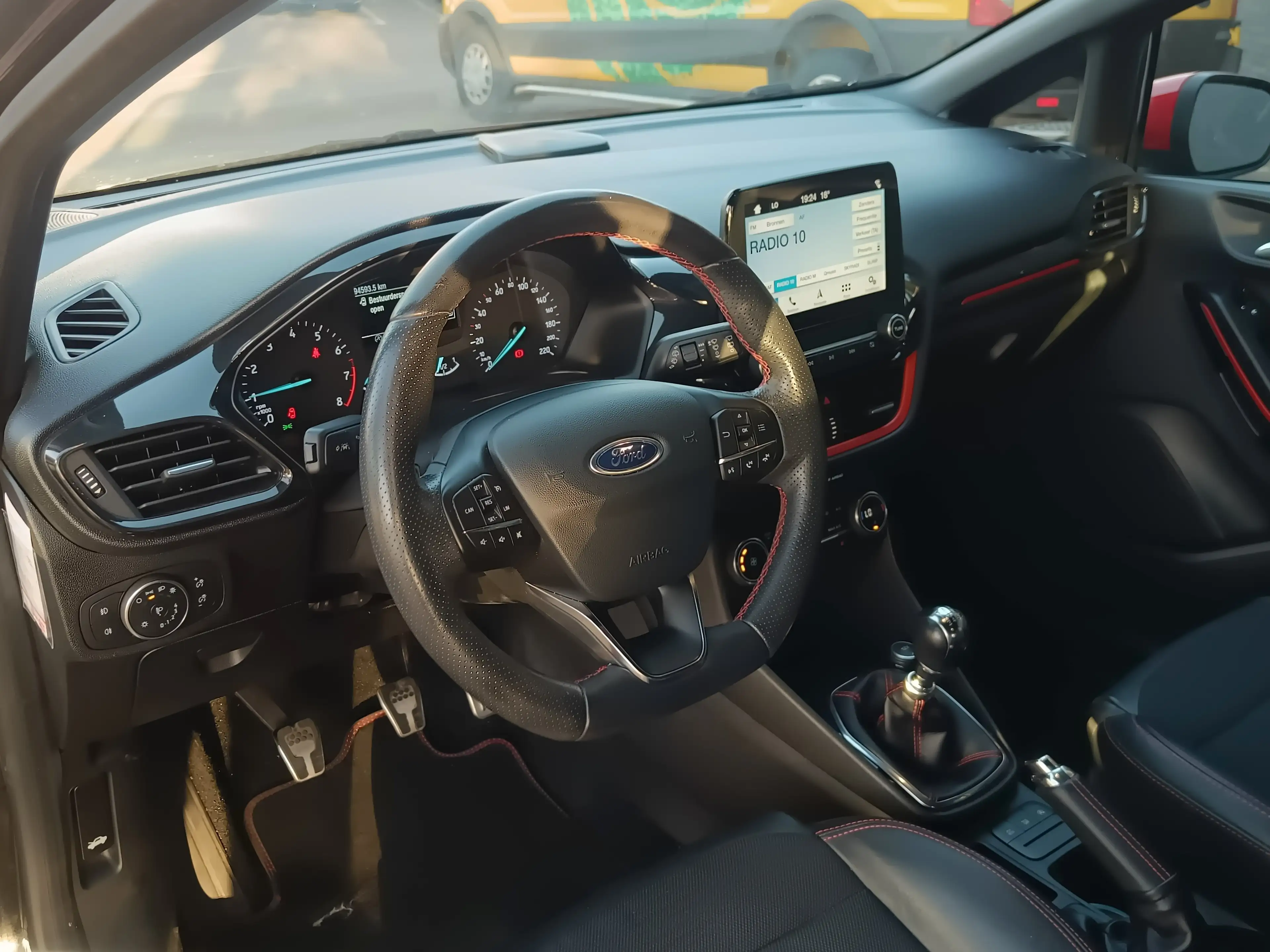 Ford Fiesta 1.0 EcoBoost ST-Line | 125 pk! | Half Leder | Wint — photo 6