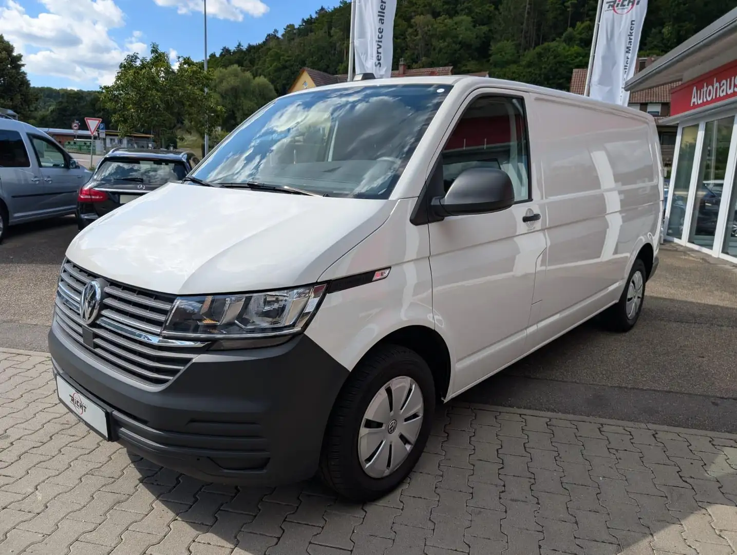 Volkswagen T6.1 Transporter 2.0 TDI Lang LR L2H1 PDC DAB Blanc - 2