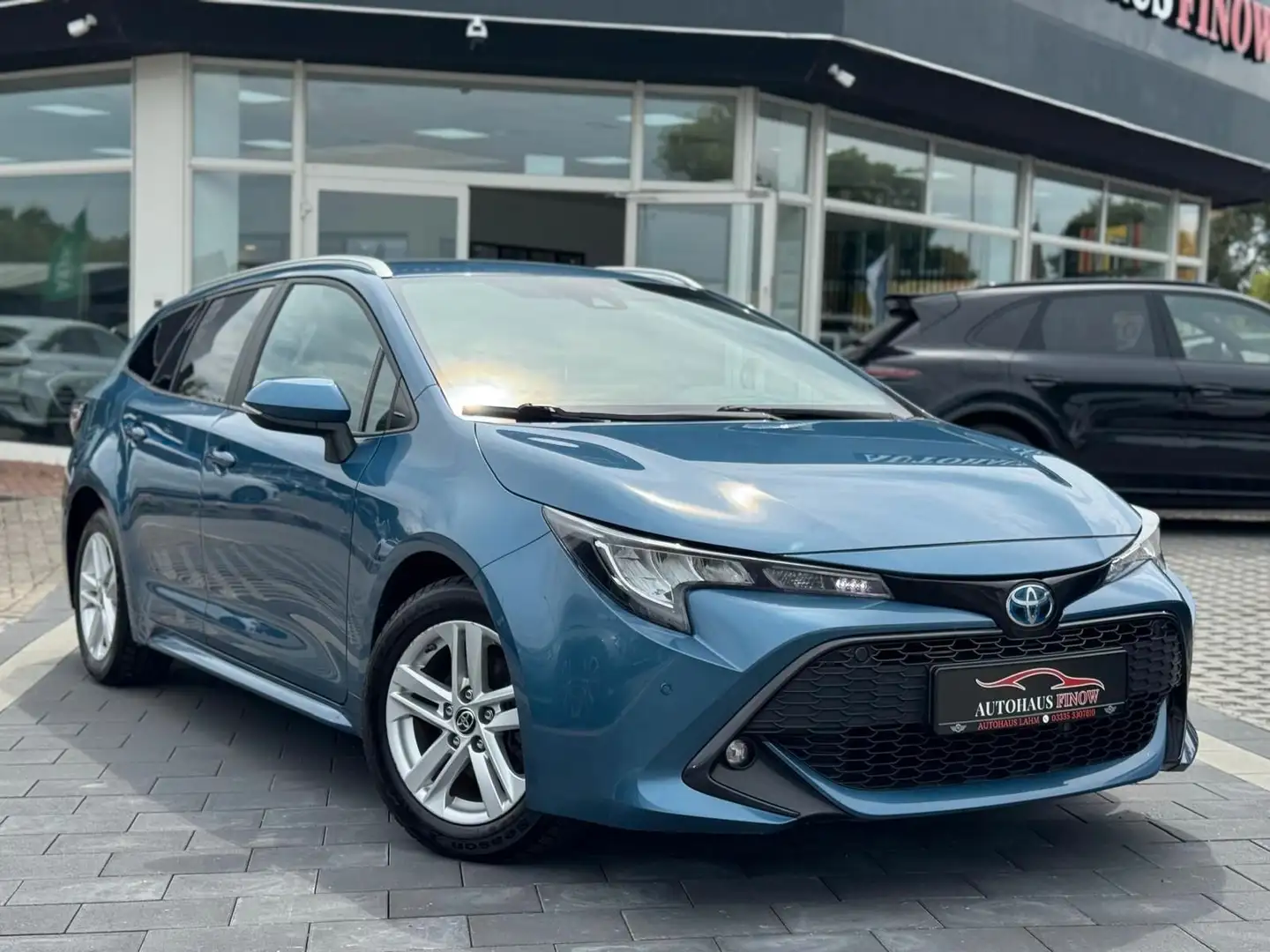 Toyota Corolla Touring Sports Hybrid Business Edition Blau - 1