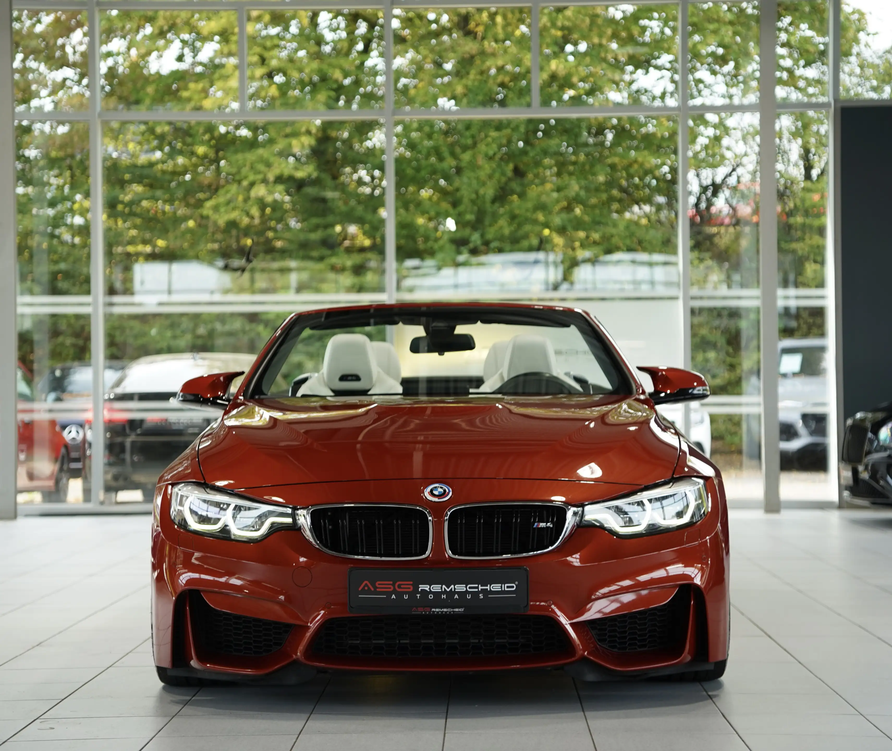 BMW M4 Cabrio *DEUTSCH *SakhirOrange* — photo 4