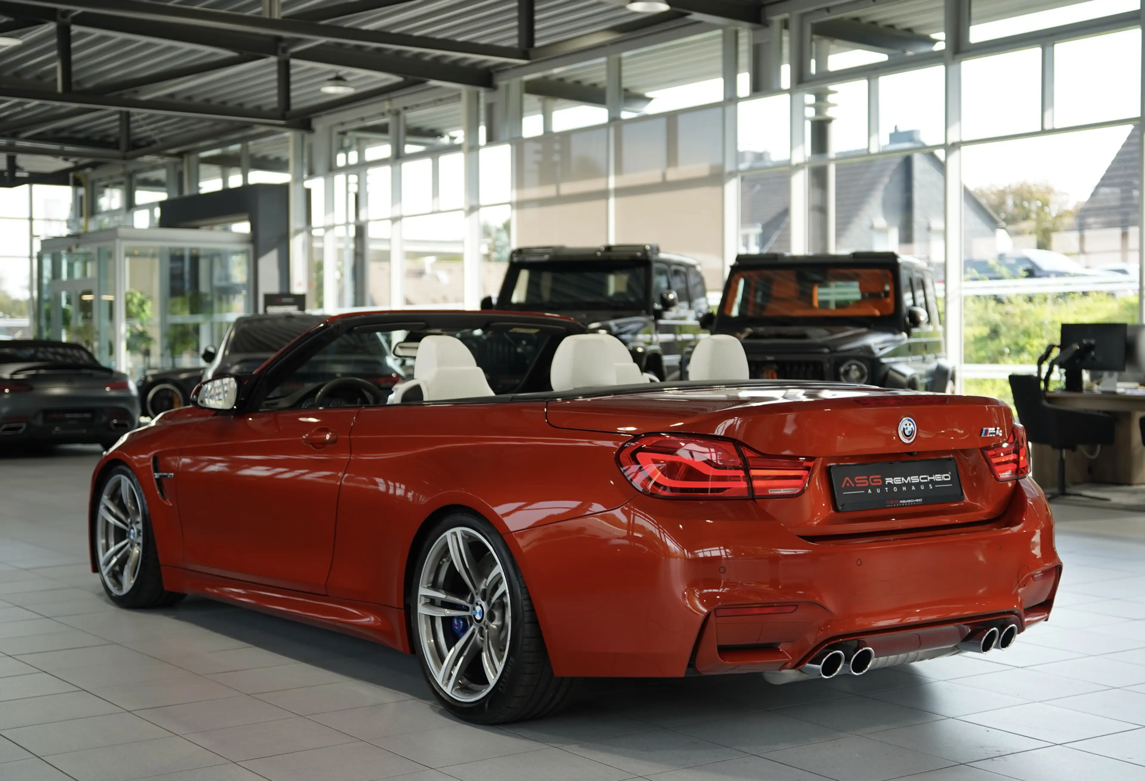 BMW M4 Cabrio *DEUTSCH *SakhirOrange* — photo 9