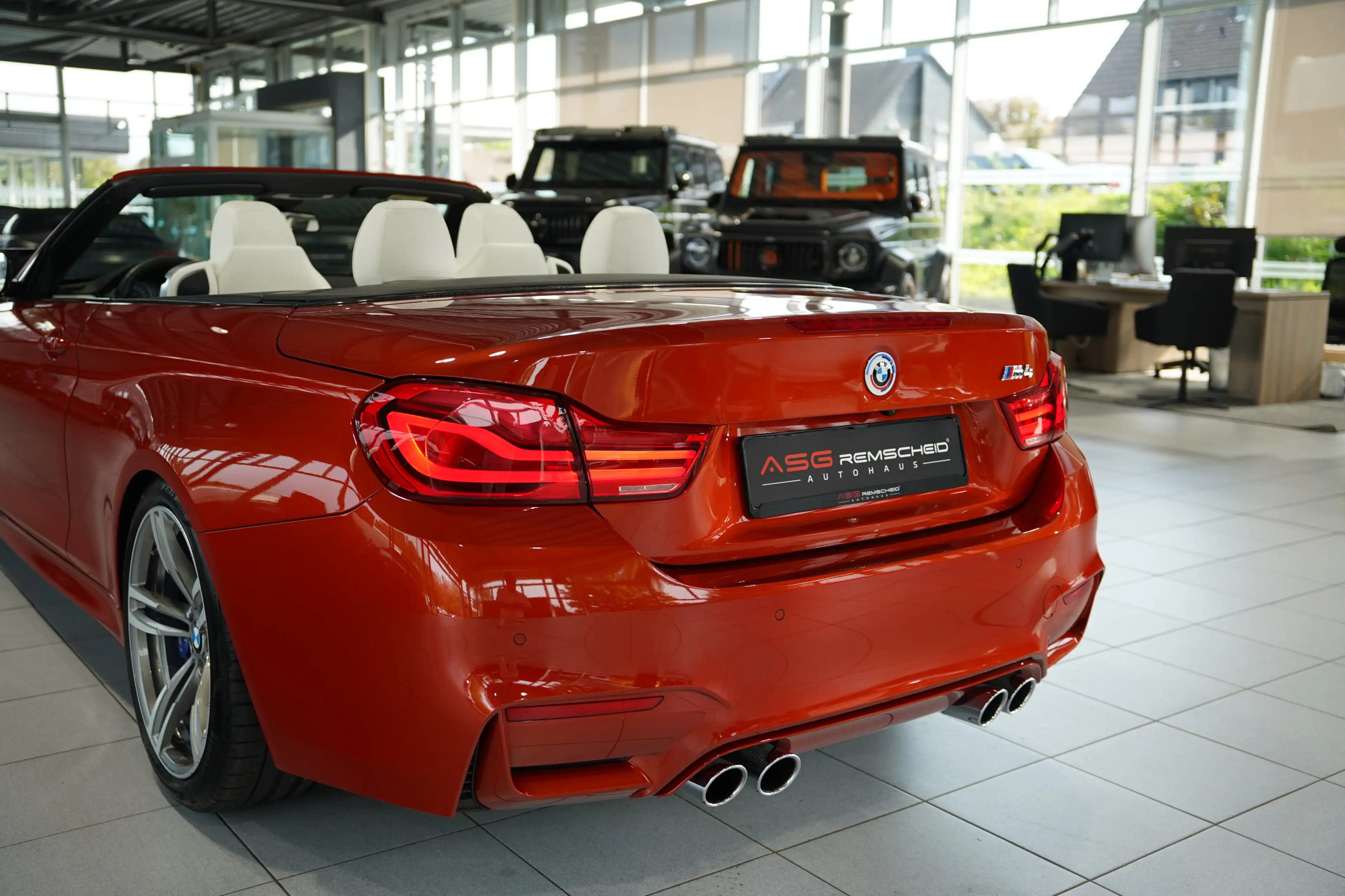 BMW M4 Cabrio *DEUTSCH *SakhirOrange* — photo 11