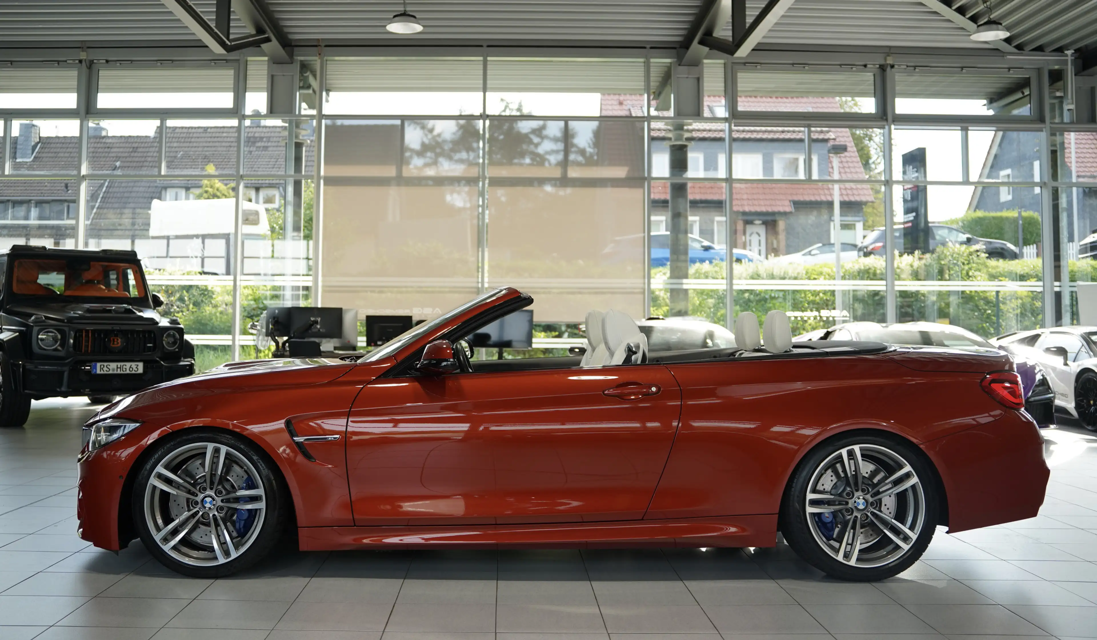 BMW M4 Cabrio *DEUTSCH *SakhirOrange* — photo 10