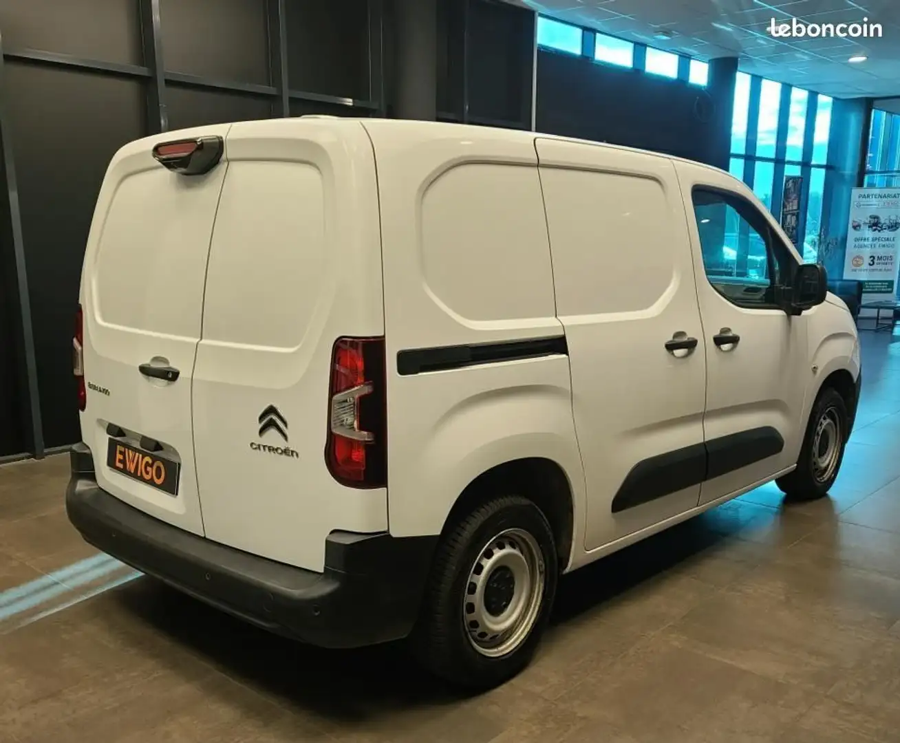 Citroen Berlingo Citroën VU FOURGON 1.5 BLUEHDI 100ch L1 START-STOP Blanc - 2