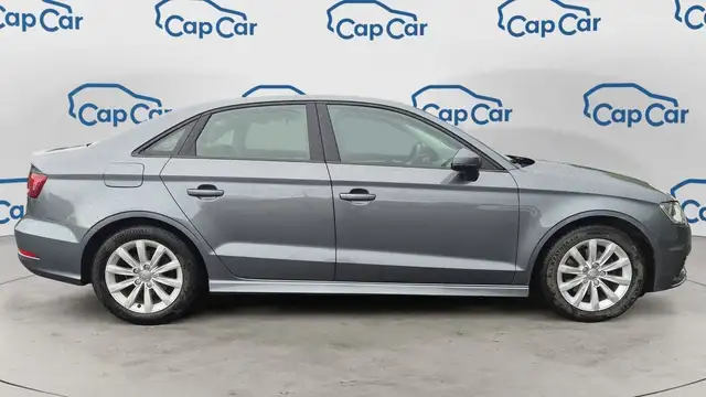 Audi A3 view 4