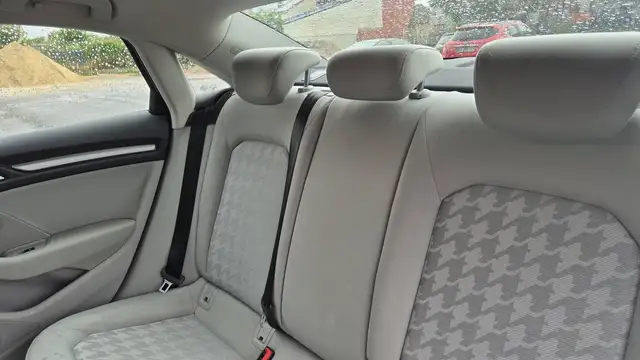 Audi A3 view 9