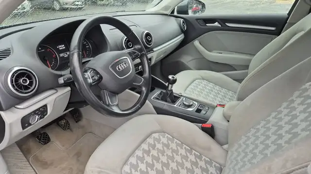 Audi A3 view 8