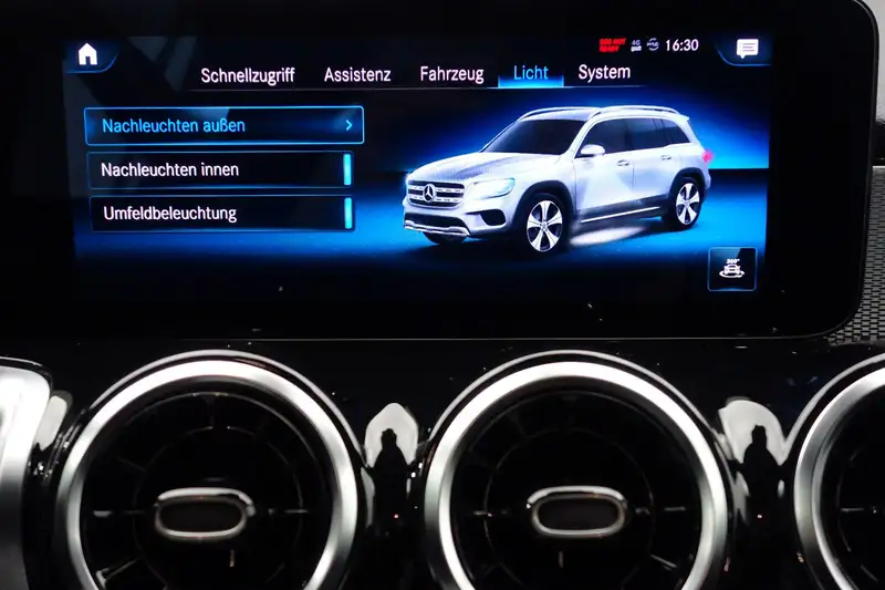 Annonce voiture d'occasion Mercedes-Benz GLB 200 - CARADIZE