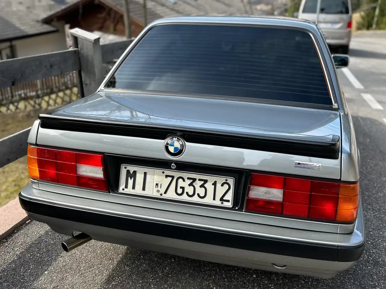 BMW 318i, foto 4