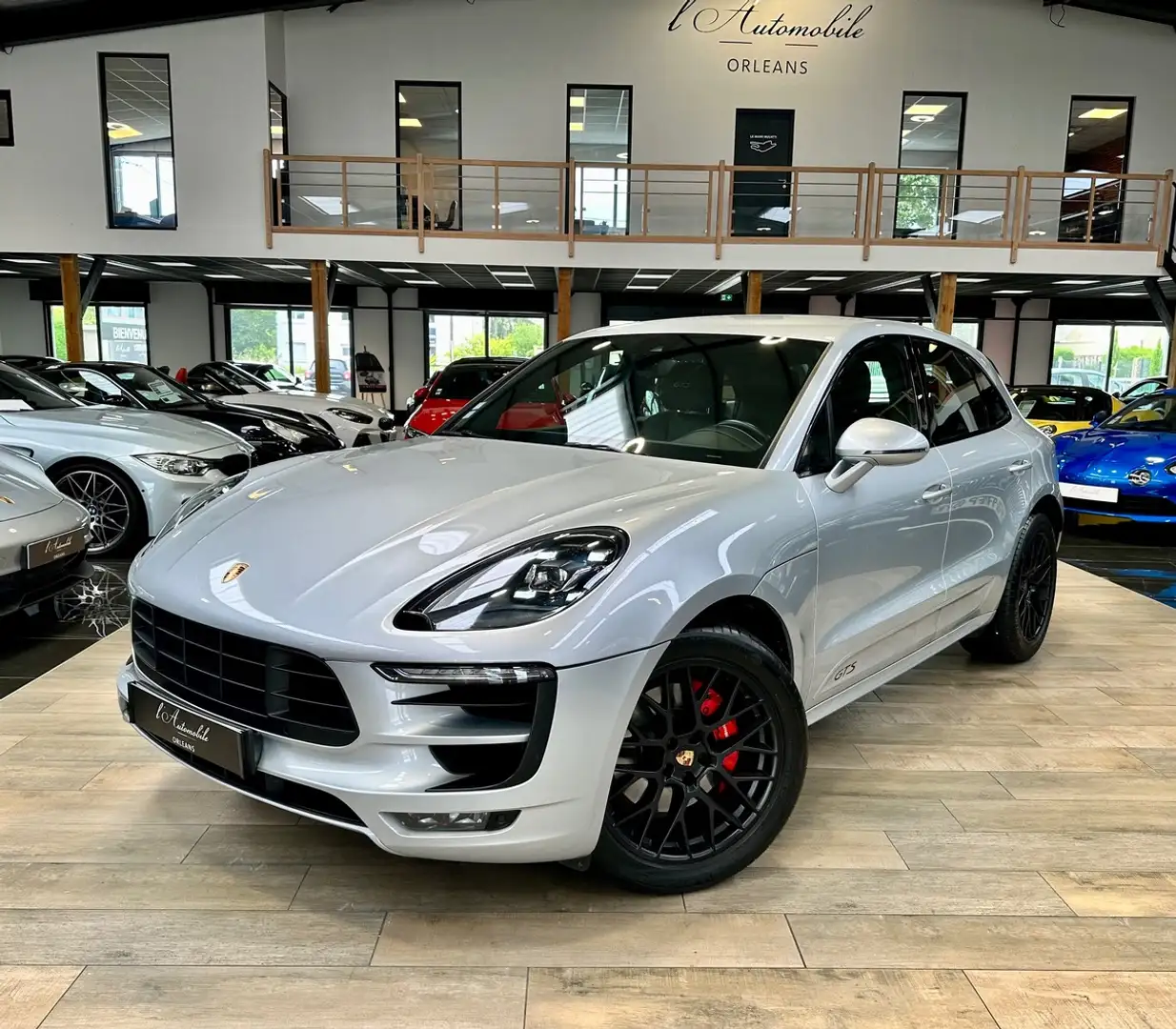 Porsche Macan GTS 3.0 V6 360 PDK // BURMESTER / PSE / CAMERA A Silver - 1