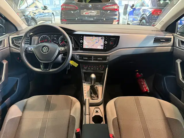 Volkswagen Polo view 11