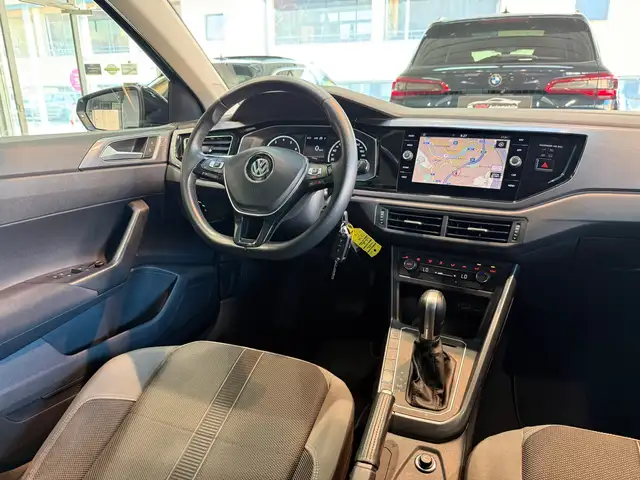 Volkswagen Polo view 12