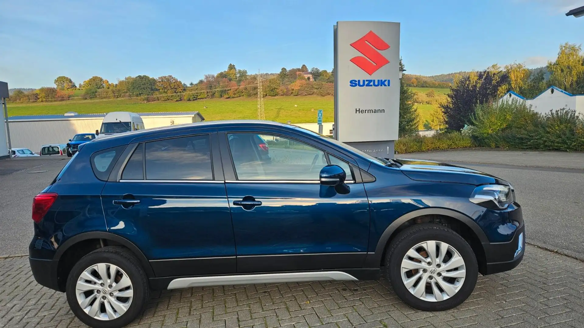 Suzuki SX4 S-Cross Comfort 4x4 Blau - 1