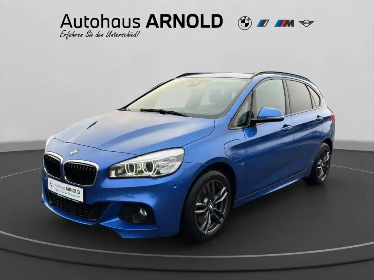 BMW 225