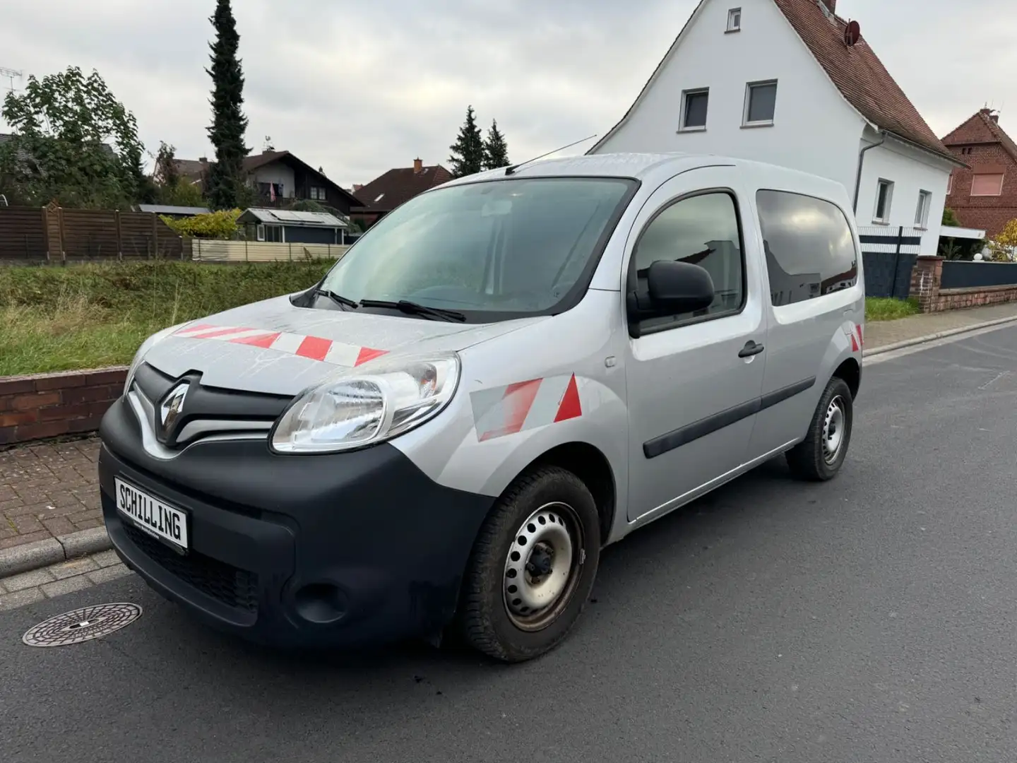 Renault Kangoo 1Hand 90PS+Ladesystem NAVI+PDC+Fenster Silber - 2