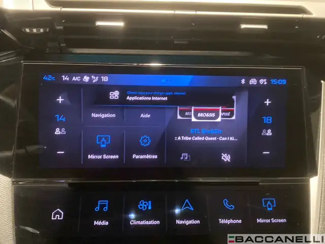 Peugeot 408 view 18