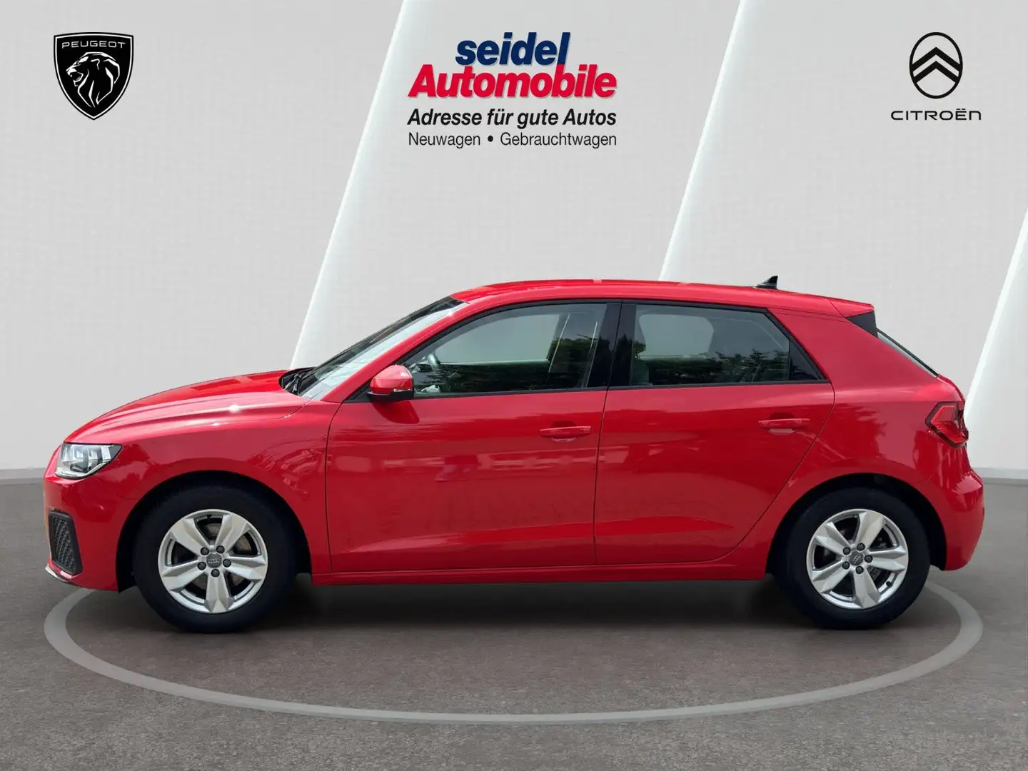 Audi A1 30 TFSI S tronic Sportback Automatik wenig KM Rot - 2