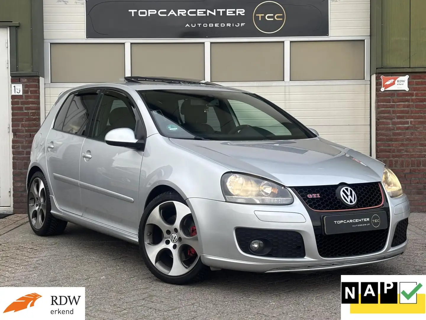 Volkswagen Golf GTI 2.0 TFSI GTI/SCHUIFD/CAMERA/STOELV/APK/NAP Grey - 1