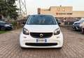 smart forTwo fortwo 70 1.0 AUTOMATICA OK NEOPATENTATI Bianco - thumbnail 2
