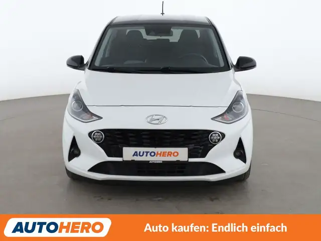 Hyundai i10 view 9
