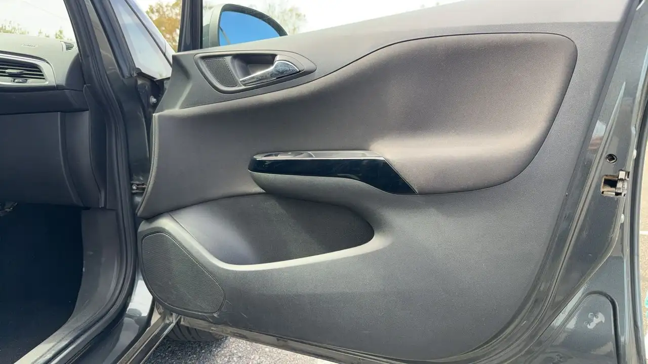 Opel Corsa Corsa — photo 22