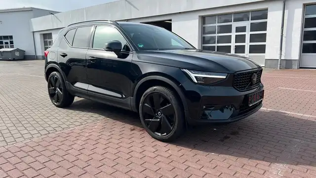 Volvo XC40 view 7
