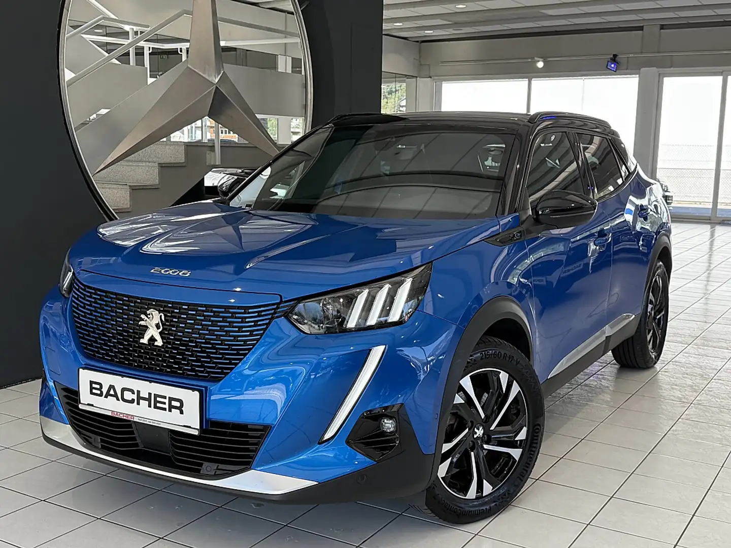 Peugeot e-2008 50kWh Active Pack Blau - 1