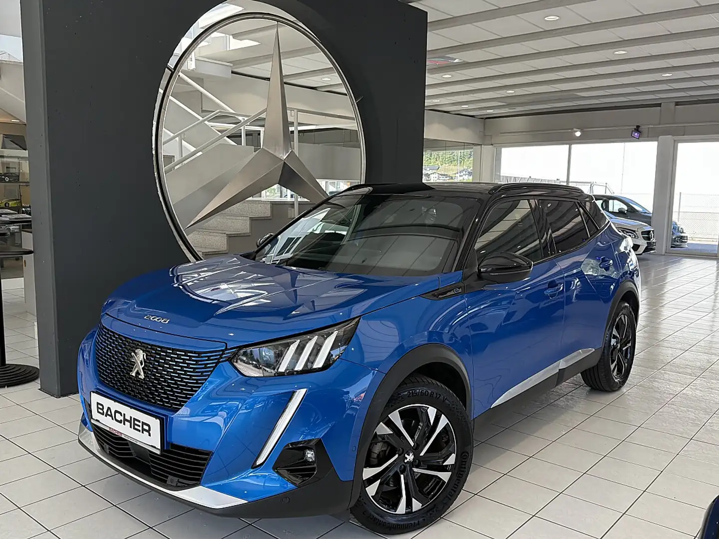 Peugeot e-2008 50kWh Active Pack Blau - 2