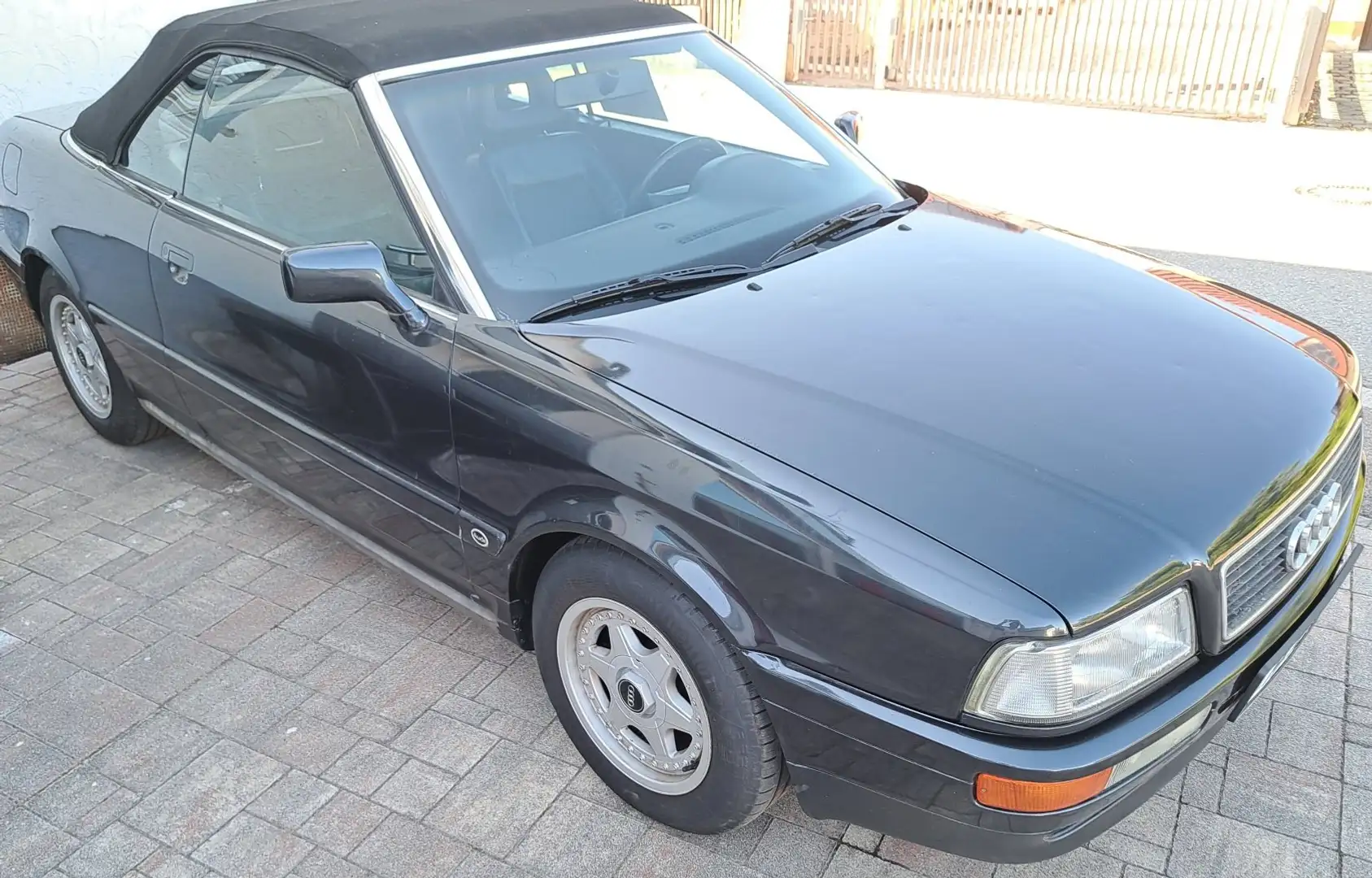 Audi Cabriolet Cabriolet 2.0 Negro - 1