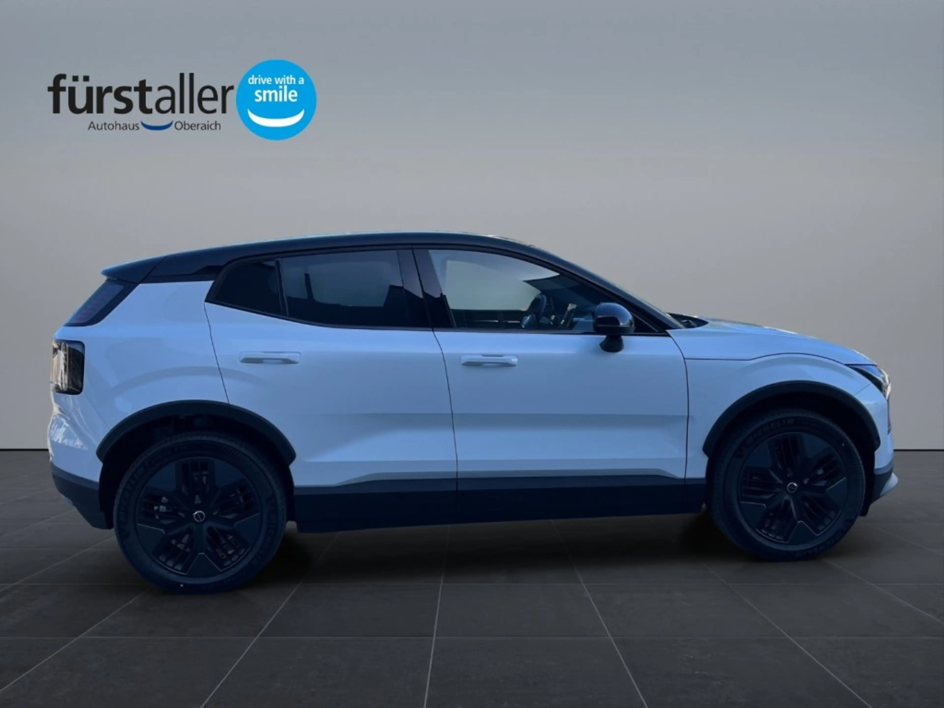 Volvo EX30 Cross Country Plus, P5 Long Range Vollelektrisch — photo 4