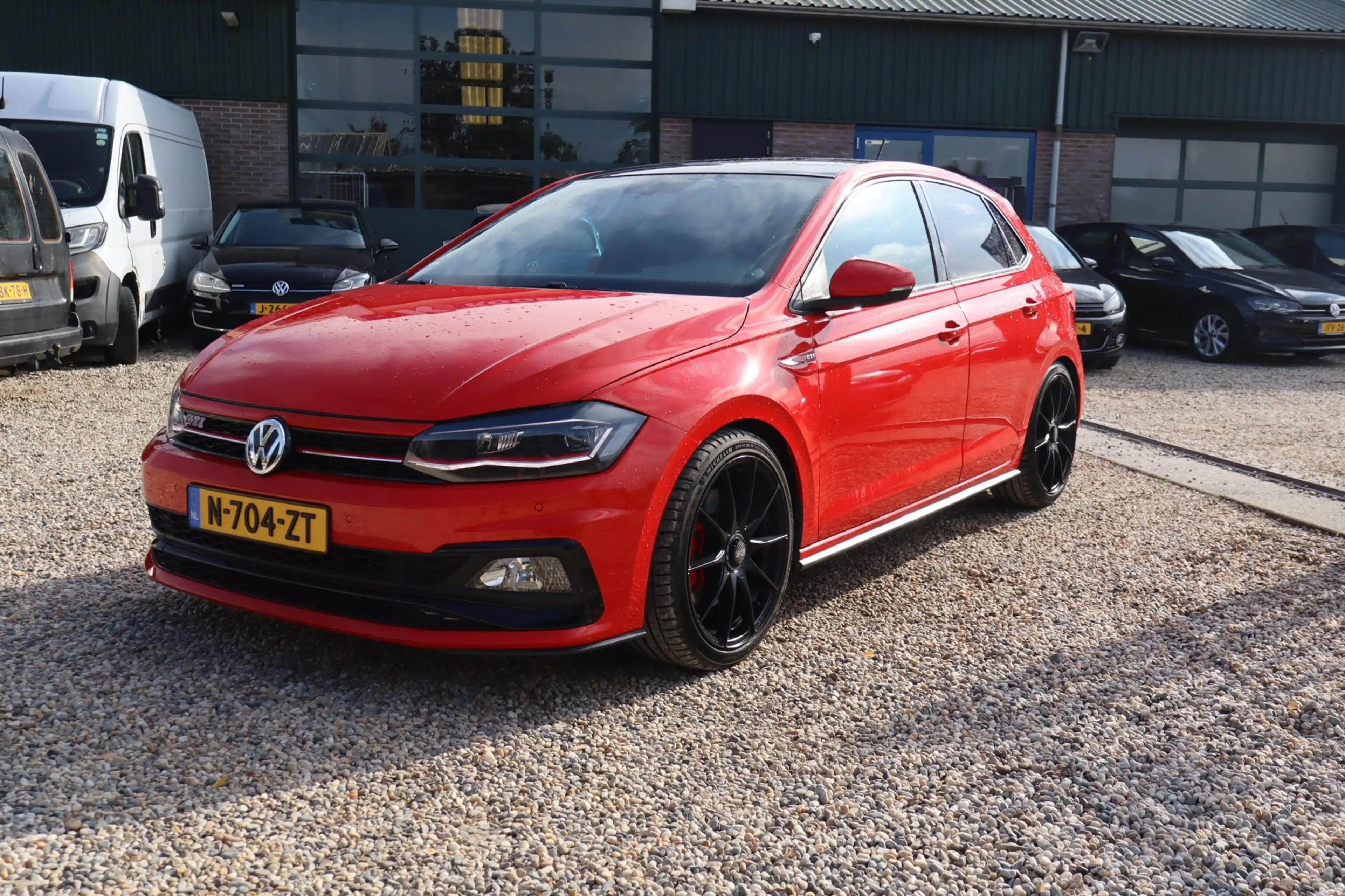 Volkswagen Polo GTI 2.0 TSI PANO 280 PK TREKHAAK 0Z 19 INCH SCHROEFSET — photo 5