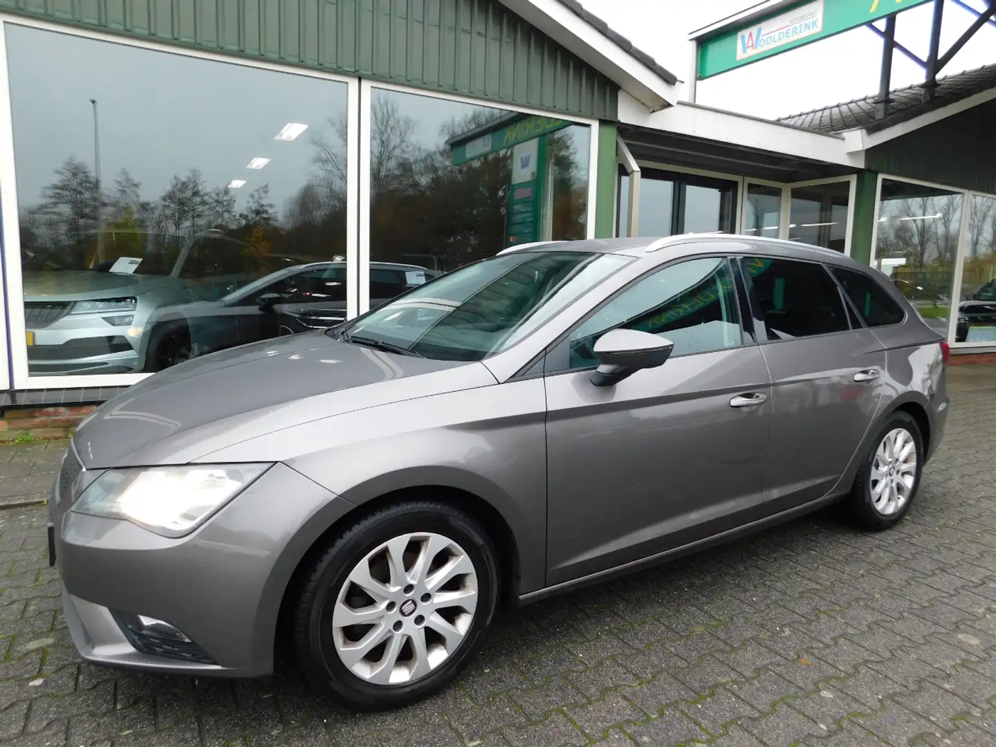 SEAT Leon ST 1.0 ECOTSI 116PK STYLE!! All- in Prijs! Grau - 1
