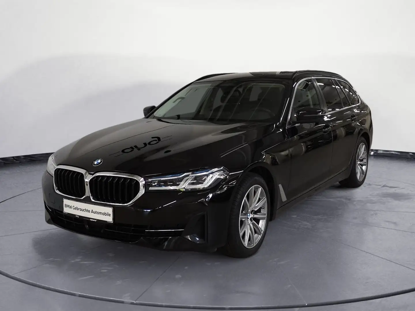 BMW 520 d xDrive Touring Innovationsp. Aut. Standhzg. Schwarz - 2