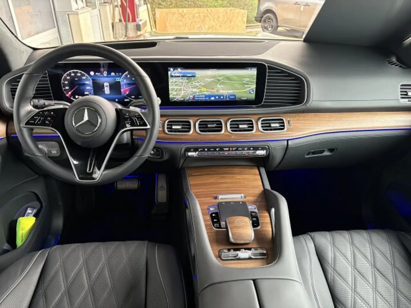 Mercedes-Benz GLS 600 Mercedes-Maybach GLS 600 First-Class AHK Standh. Schwarz - 2