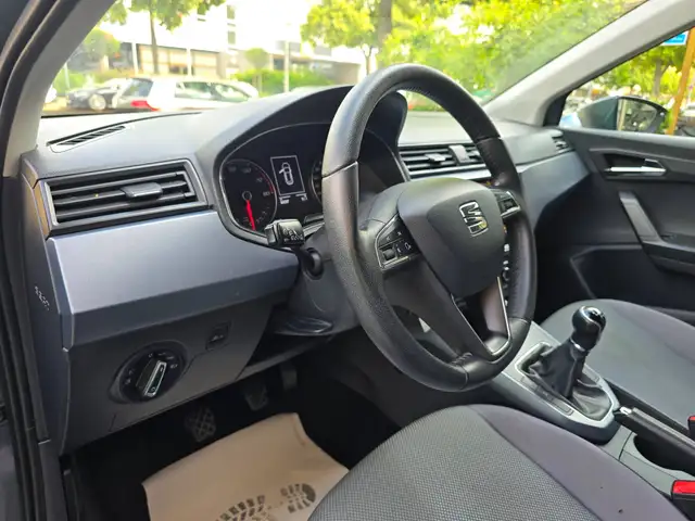 Seat Arona view 6