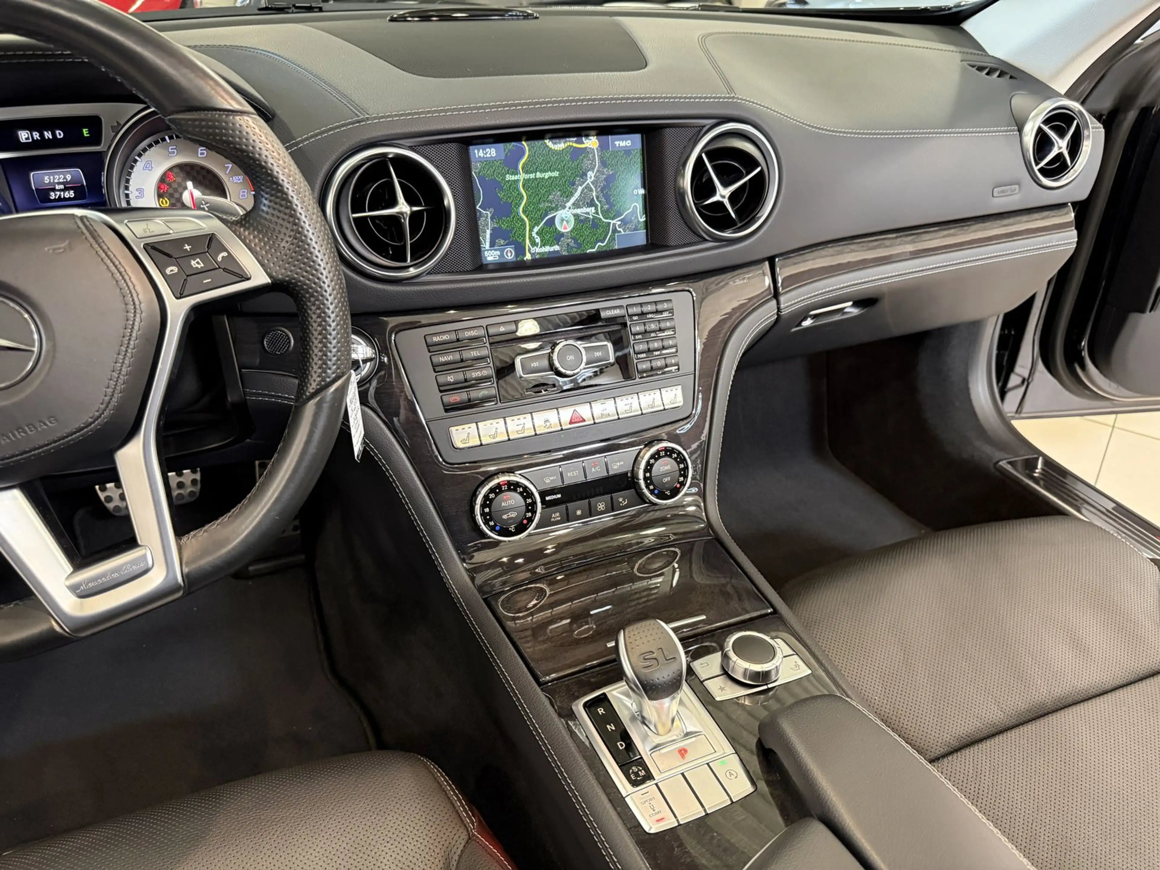 Mercedes-Benz SL 400 AMG *Comand-H&K-Airscarf-Kamera-19"* — photo 15