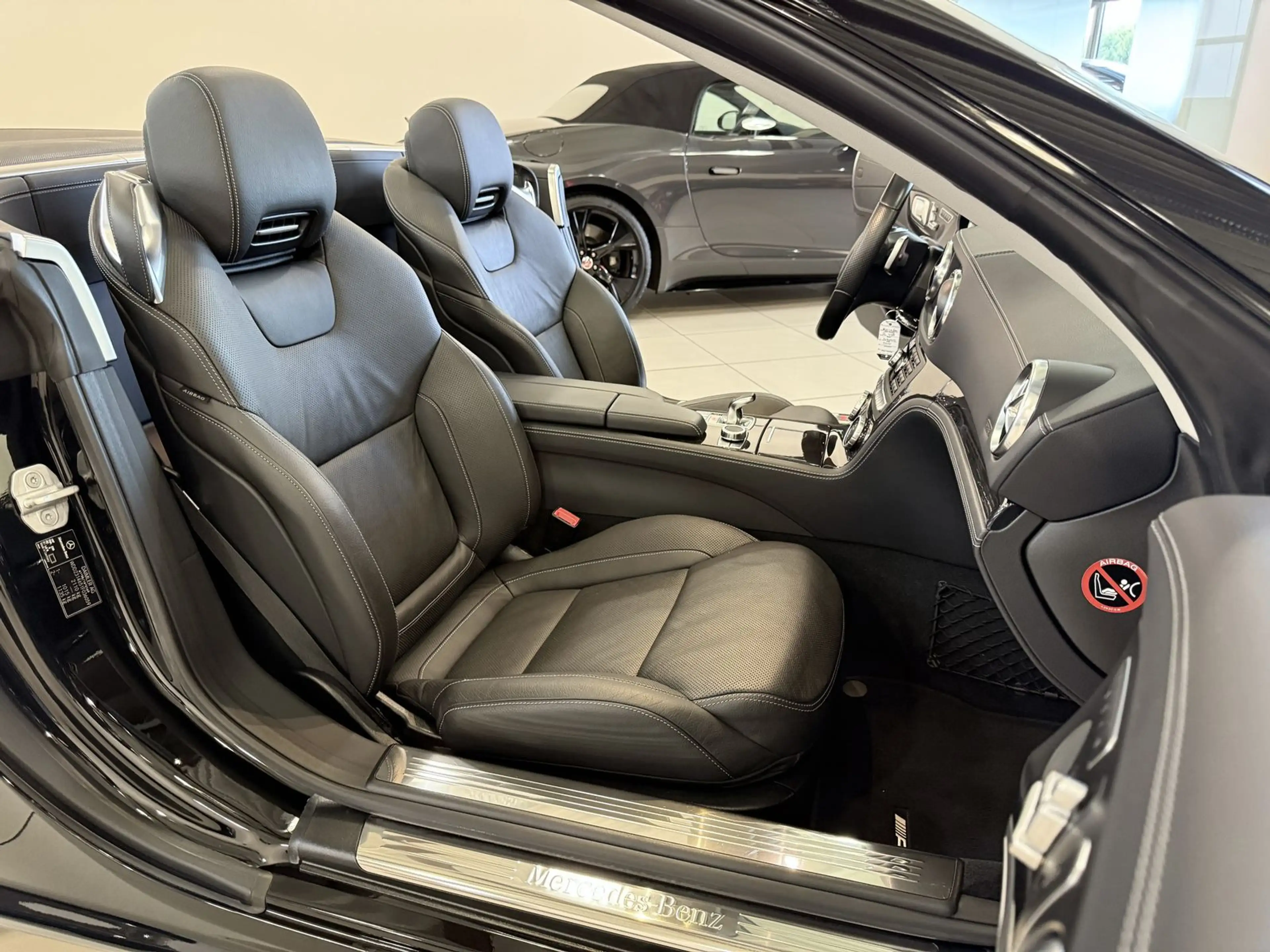 Mercedes-Benz SL 400 AMG *Comand-H&K-Airscarf-Kamera-19"* — photo 11