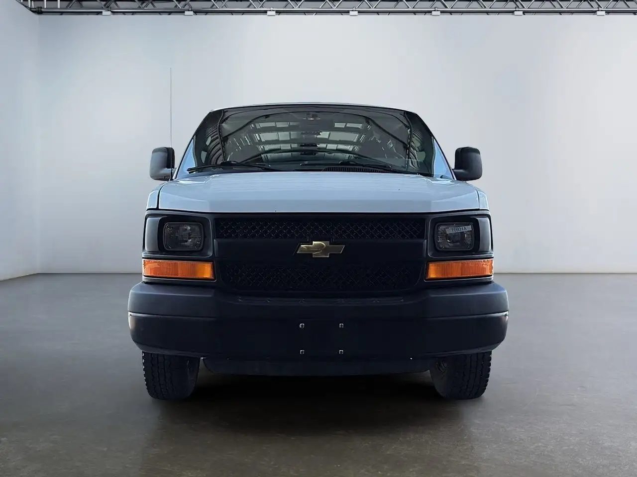 Chevrolet Express 2500 photo Chevrolet Express 2500