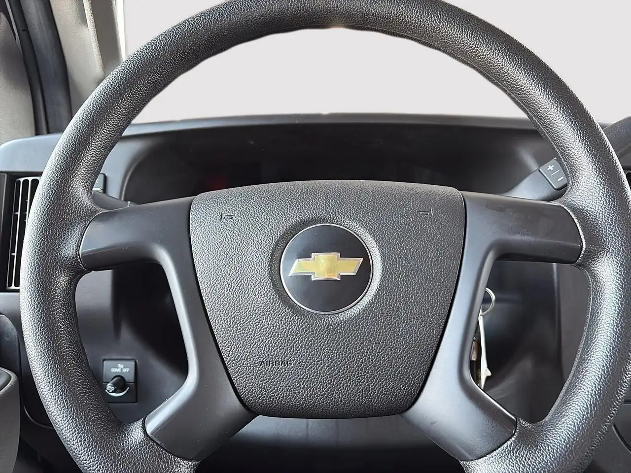 Chevrolet Express 2500 photo Chevrolet Express 2500