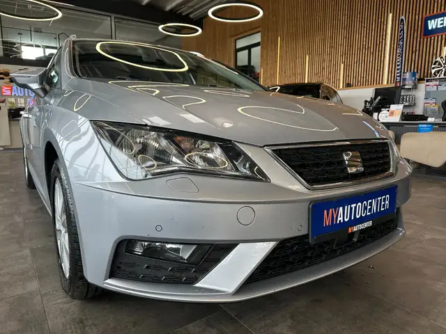 Seat Leon view 3
