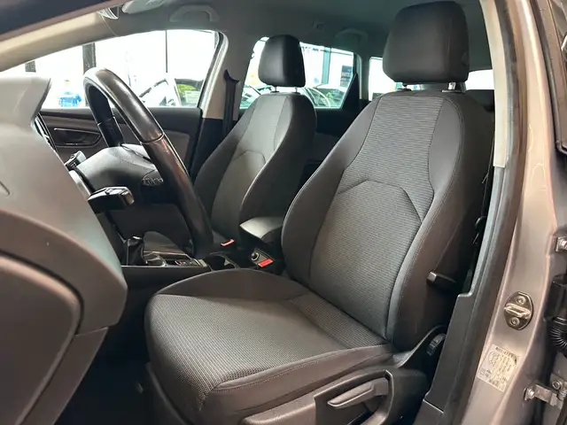Seat Leon view 8