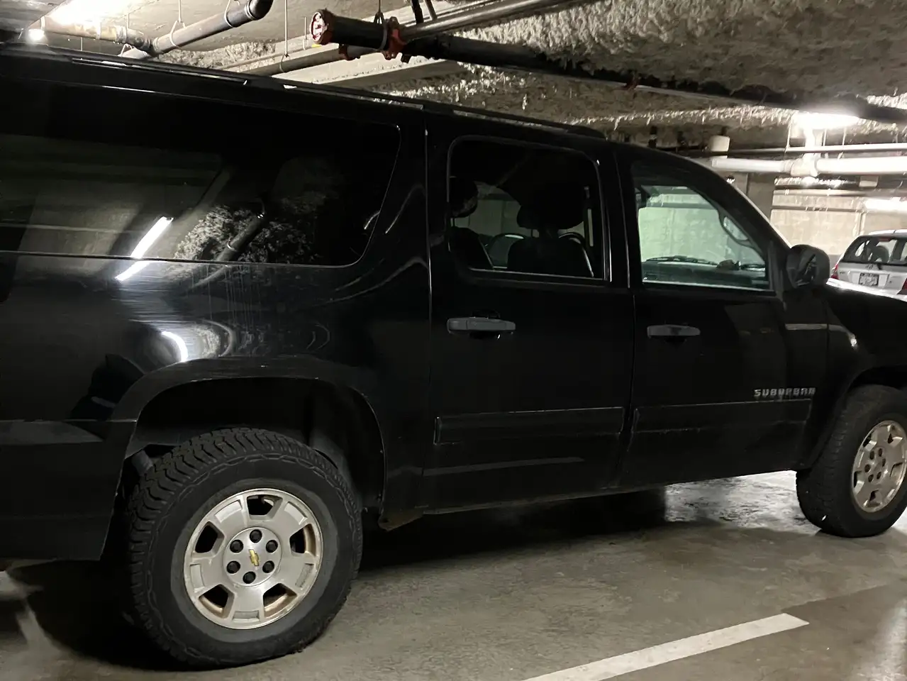 Chevrolet Suburban снимка Chevrolet Suburban