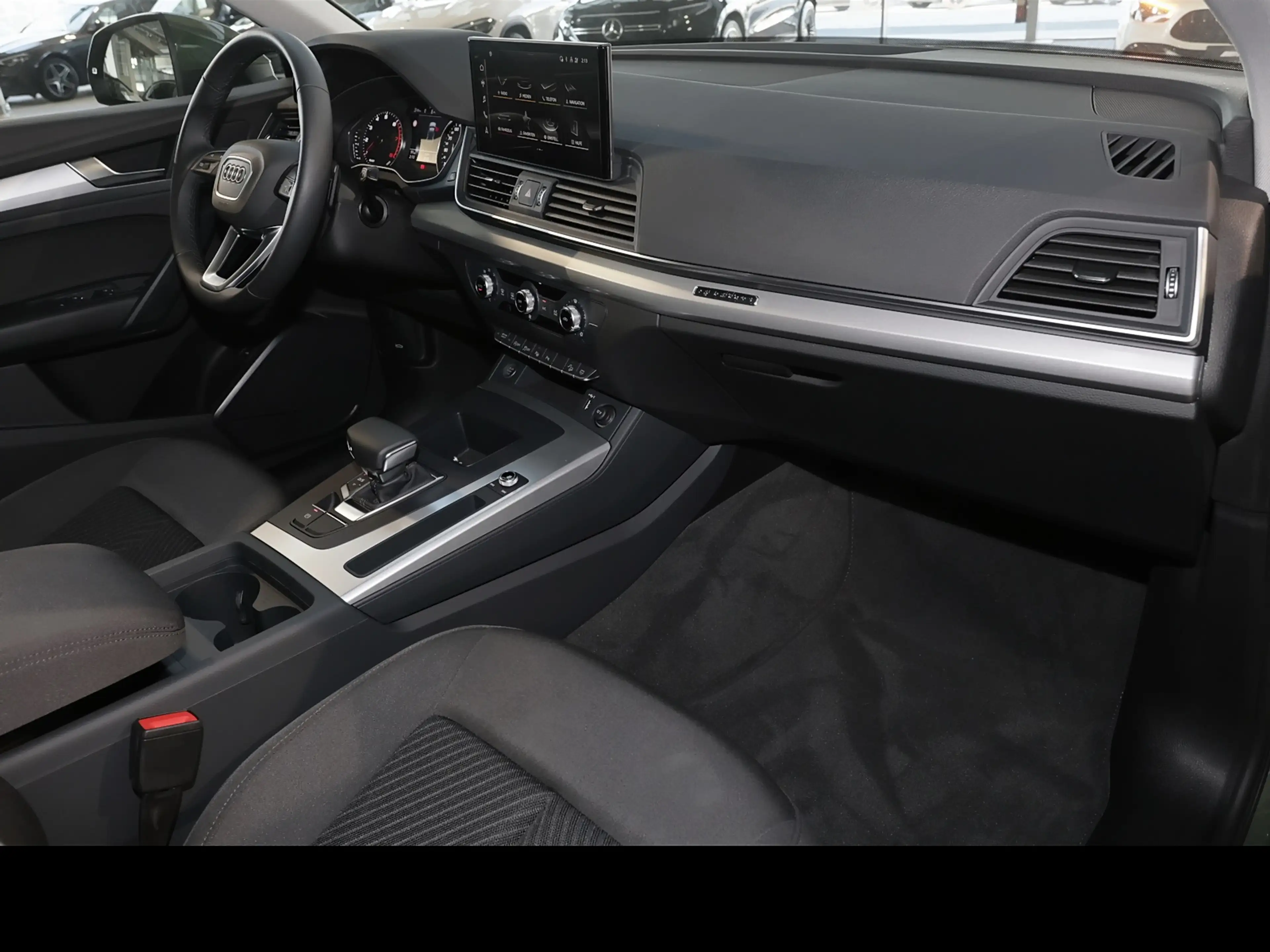 Audi Q5 Sportback 40 2.0 TFSI quattro advanced — photo 8