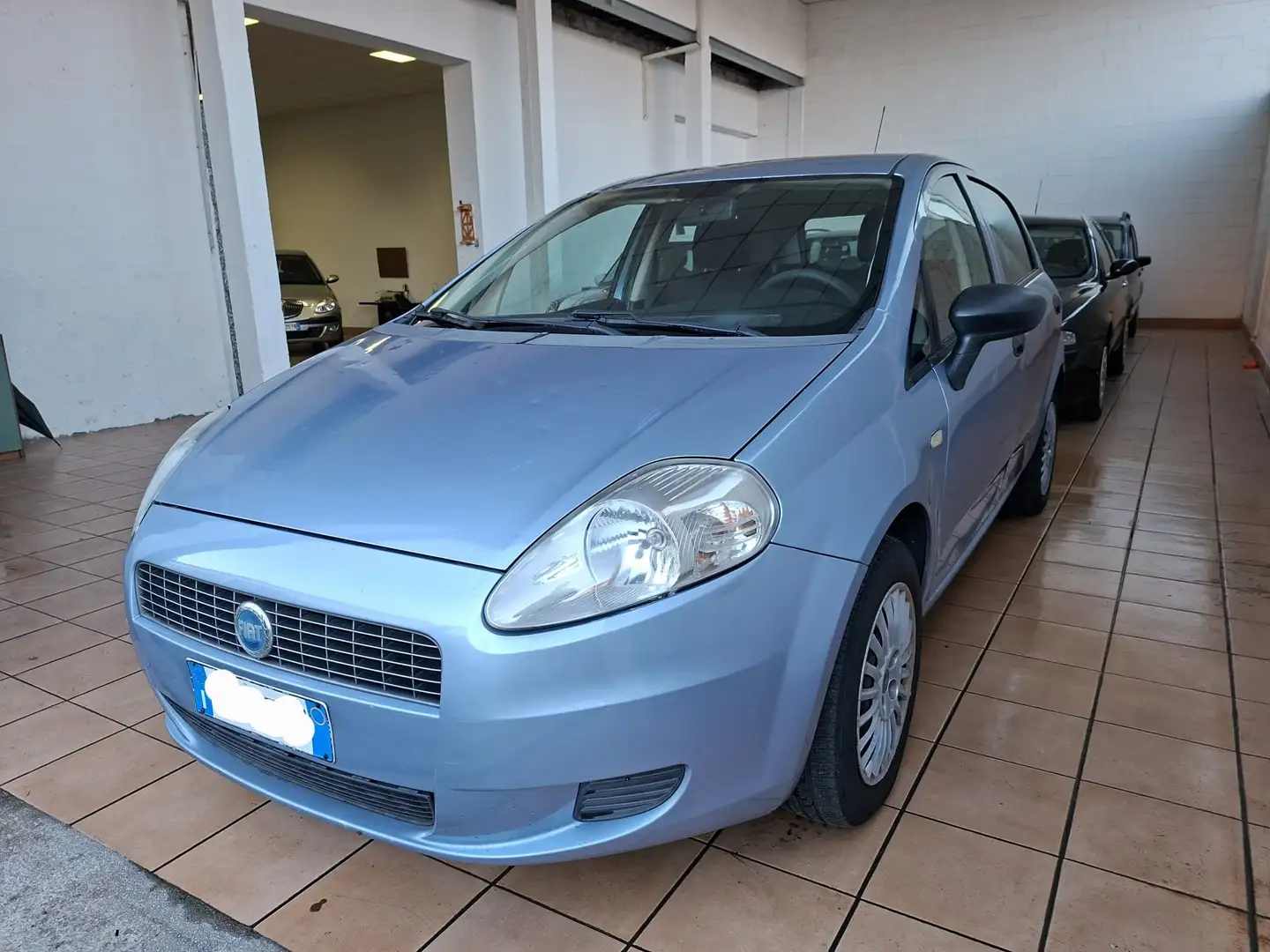Fiat Grande Punto Grande Punto 5p 1.4 Dynamic 77cv, Adatta a neop. Bleu - 2